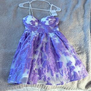 Cute floral mini dress!